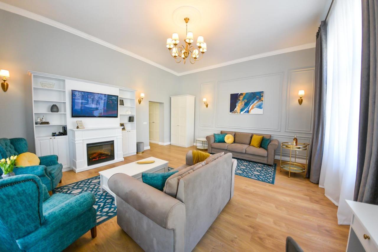 Victoria'S Old Town Deluxe Apartment (Adults Only) 티미쇼아라 외부 사진