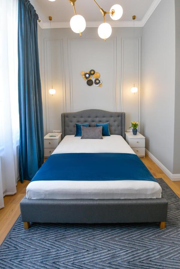 Victoria'S Old Town Deluxe Apartment (Adults Only) 티미쇼아라 외부 사진
