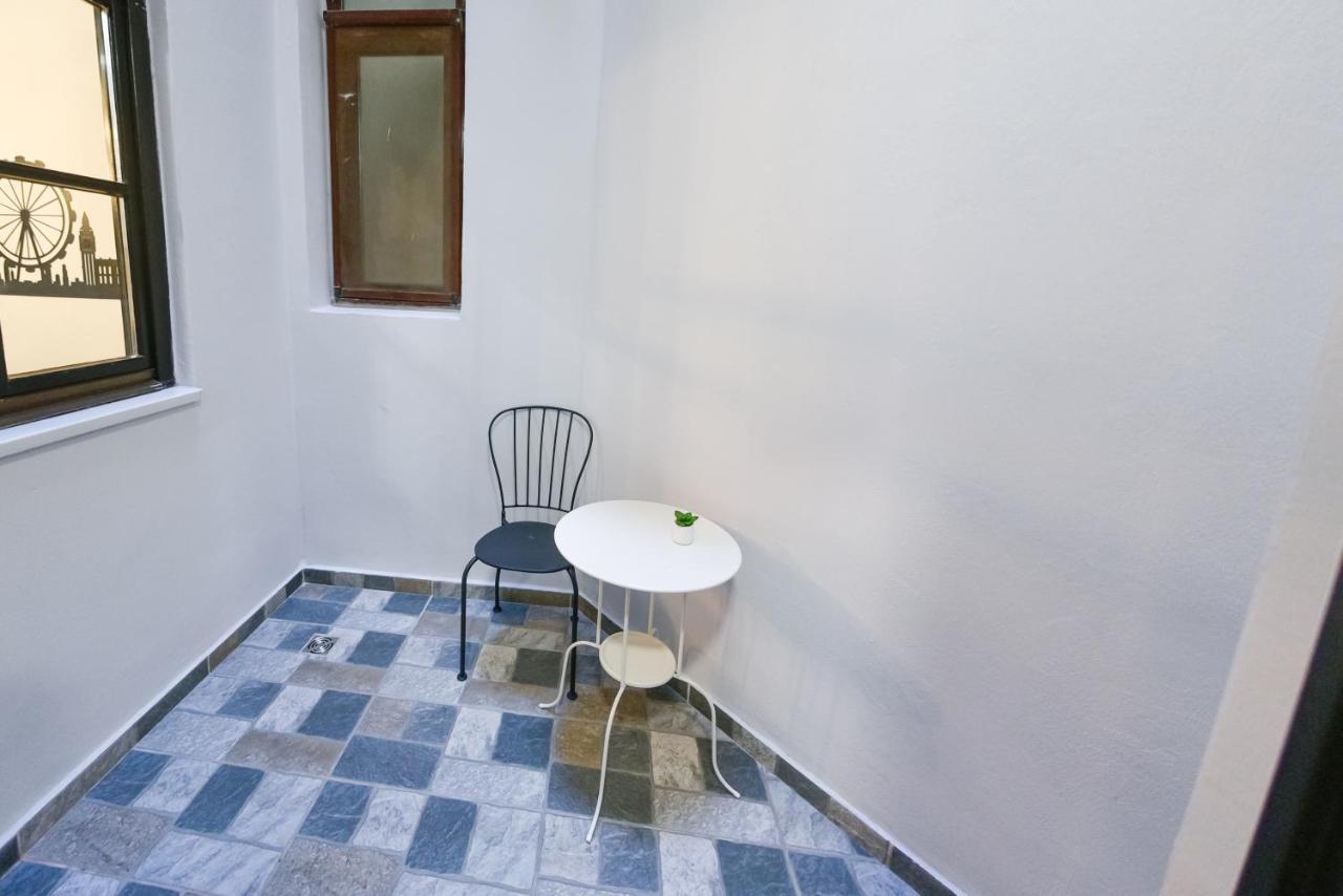 Victoria'S Old Town Deluxe Apartment (Adults Only) 티미쇼아라 외부 사진